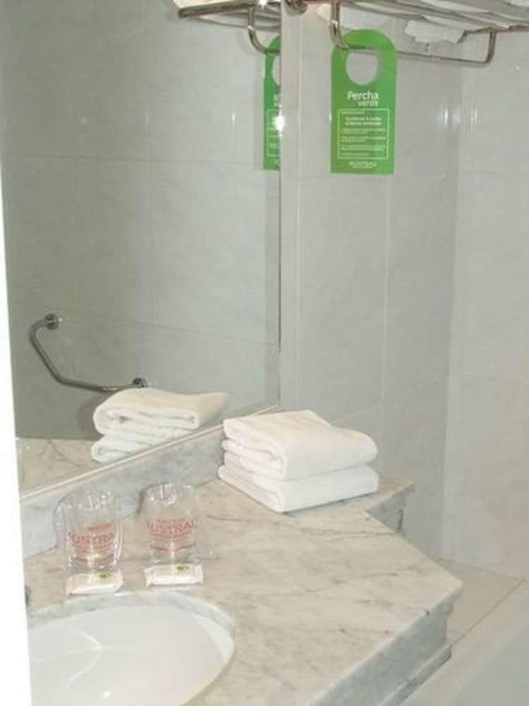 Paradores Austral Bahía Blanca Eksteriør billede